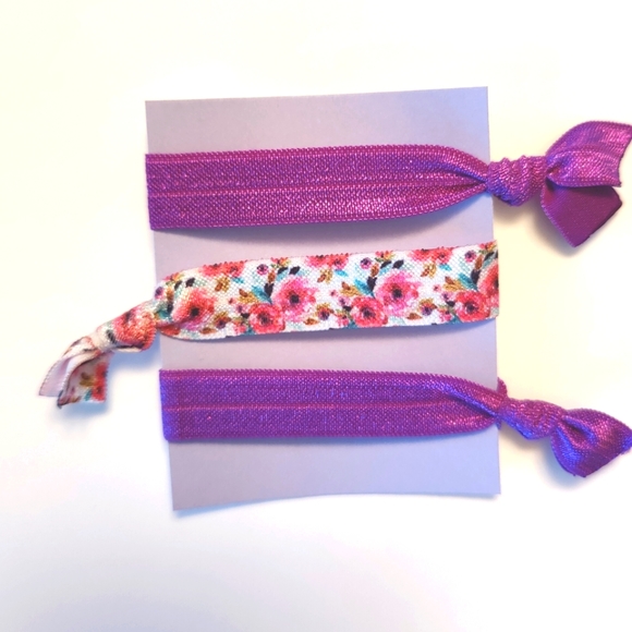 Hand crafted hair ties - Picture 1 of 1